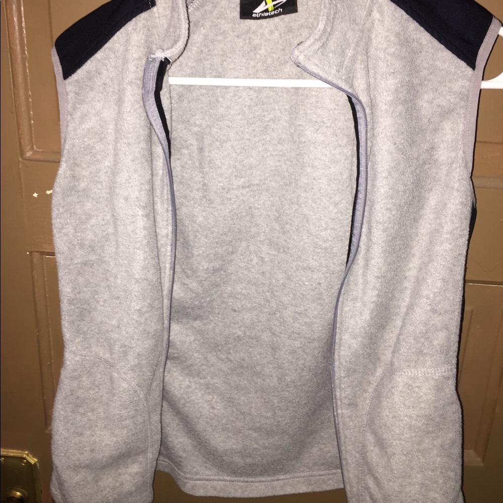 Athletic vest